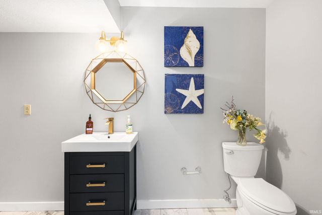 15861 Fair Banks Court, Granger, IN 46530