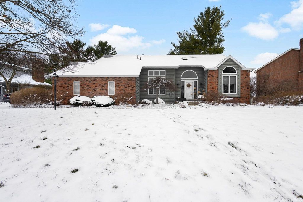 15861 Fair Banks Court, Granger, IN 46530