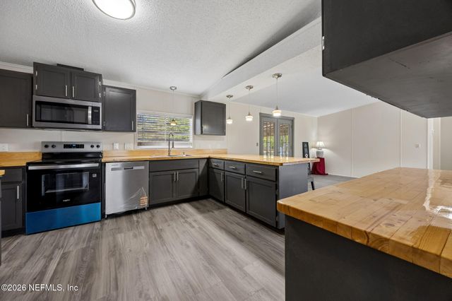 11902 FAYE Road, Macclenny, FL 32063