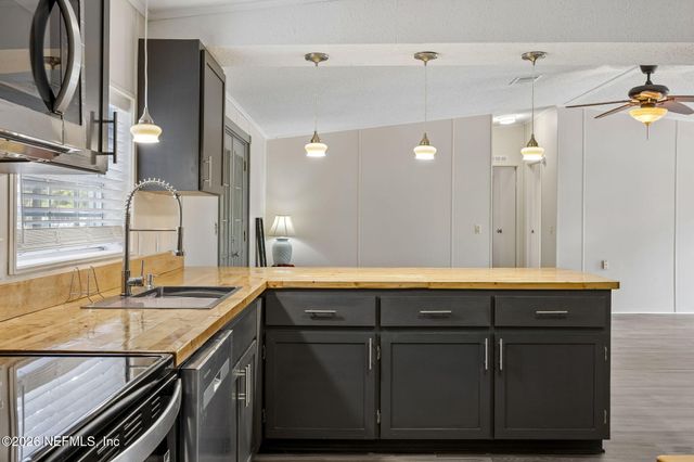 11902 FAYE Road, Macclenny, FL 32063