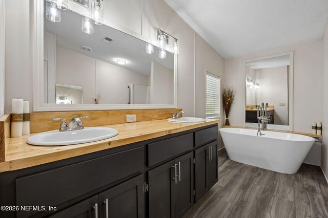 11902 FAYE Road, Macclenny, FL 32063