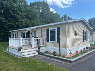 615 Sherwood Glen Road, Somersworth, NH 03878