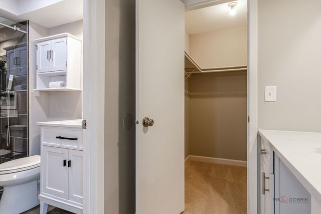 5195 Castaway Lane, Hoffman Estates, IL 60010