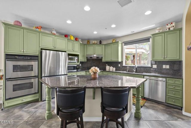 3418 Glen Abbey Lane, Oxnard, CA 93036