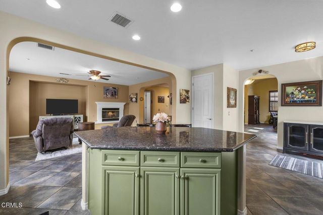 3418 Glen Abbey Lane, Oxnard, CA 93036