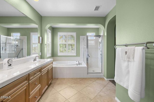 3418 Glen Abbey Lane, Oxnard, CA 93036