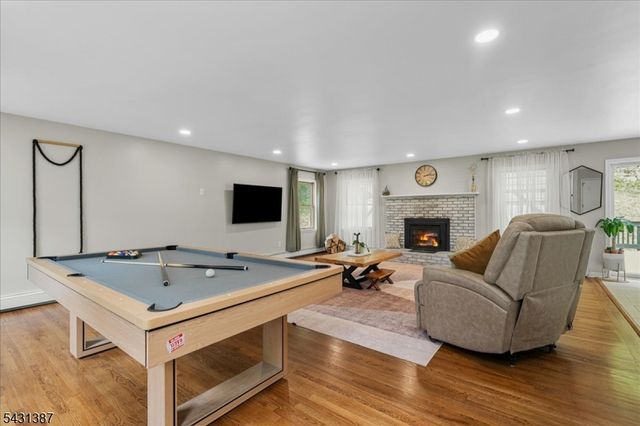 40 Tamarack Rd, White Twp., NJ 07823