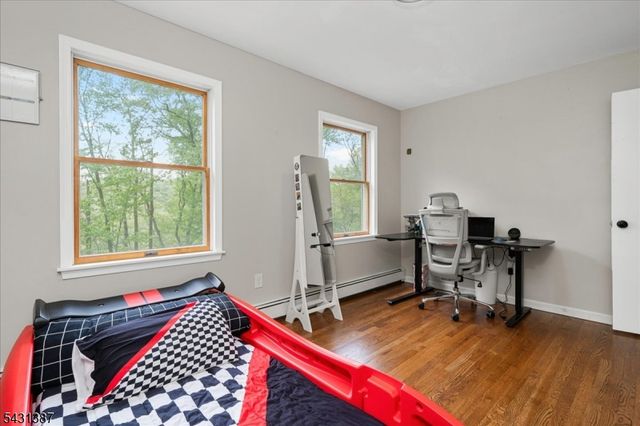 40 Tamarack Rd, White Twp., NJ 07823