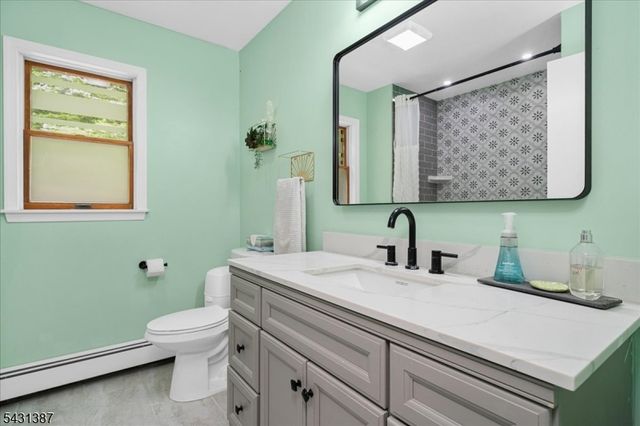 40 Tamarack Rd, White Twp., NJ 07823