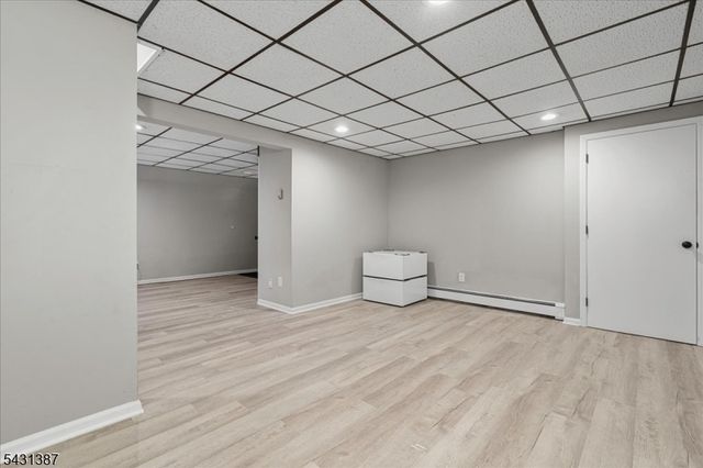 40 Tamarack Rd, White Twp., NJ 07823
