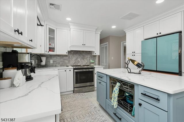 40 Tamarack Rd, White Twp., NJ 07823