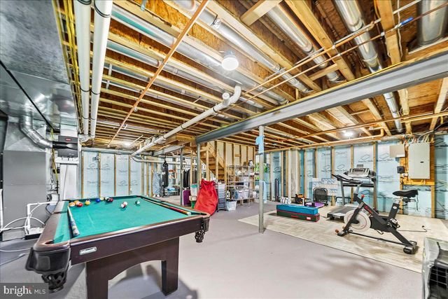 605 BARCLAY CIR, Springfield, PA 19064