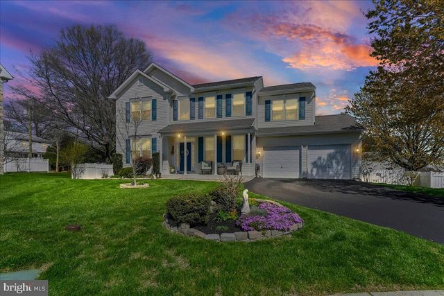 605 BARCLAY CIR, Springfield, PA 19064