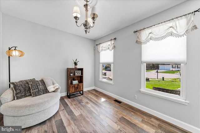 605 BARCLAY CIR, Springfield, PA 19064