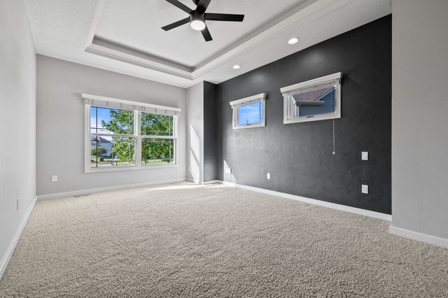 7709 Ashley Place, Johnston, IA 50131