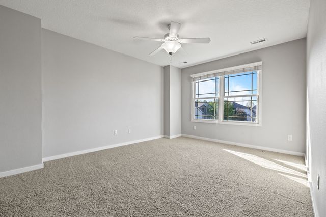 7709 Ashley Place, Johnston, IA 50131
