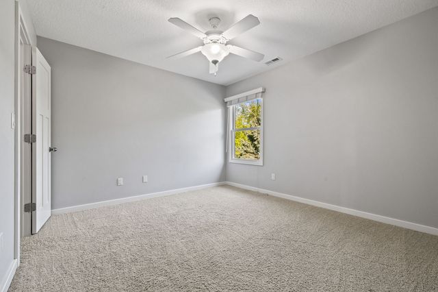 7709 Ashley Place, Johnston, IA 50131