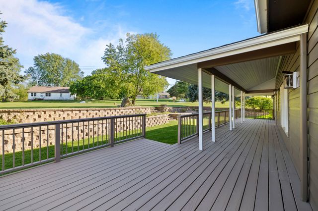 7709 Ashley Place, Johnston, IA 50131