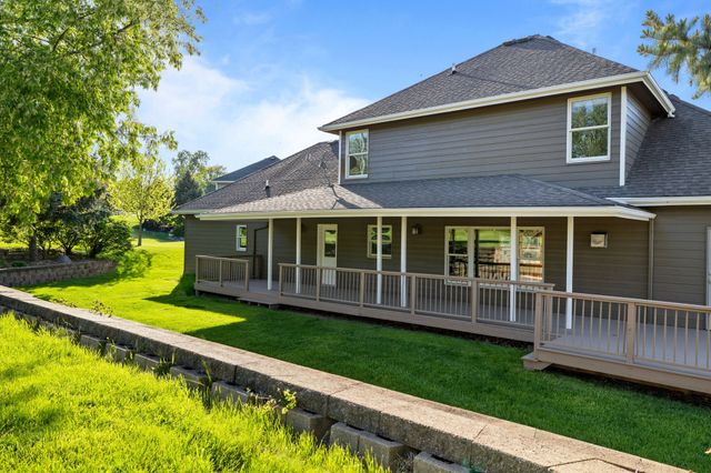 7709 Ashley Place, Johnston, IA 50131
