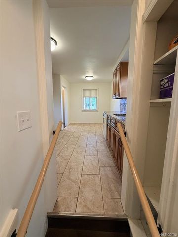 2203 White Avenue, Lincoln Park, MI 48146