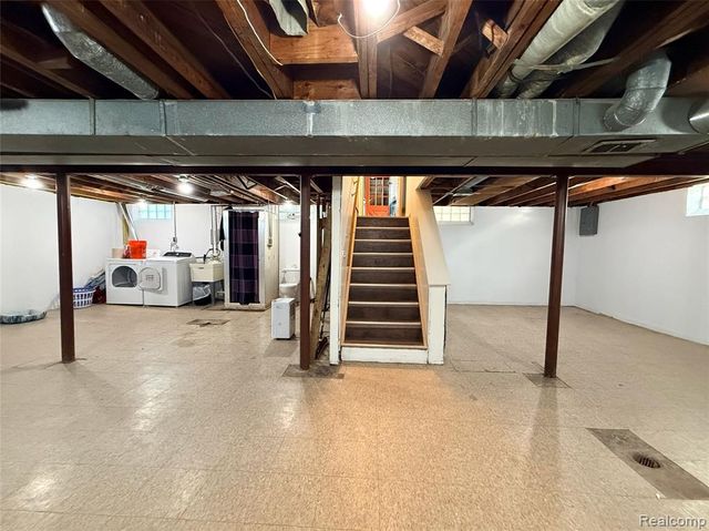2203 White Avenue, Lincoln Park, MI 48146