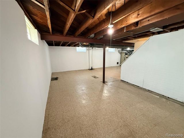 2203 White Avenue, Lincoln Park, MI 48146