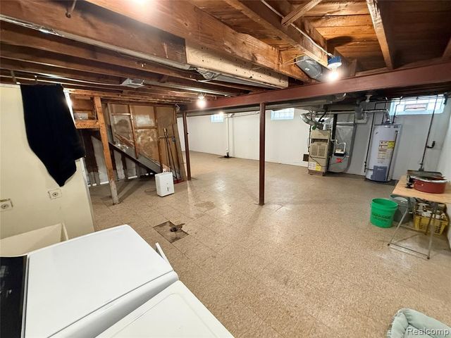 2203 White Avenue, Lincoln Park, MI 48146
