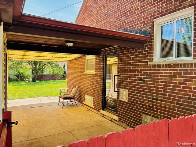 2203 White Avenue, Lincoln Park, MI 48146