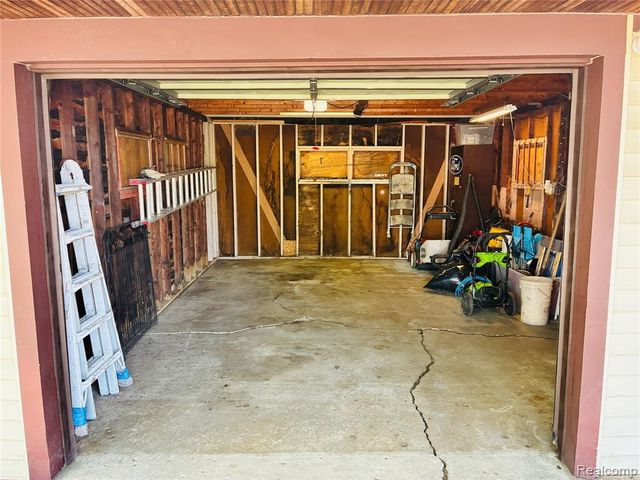 2203 White Avenue, Lincoln Park, MI 48146