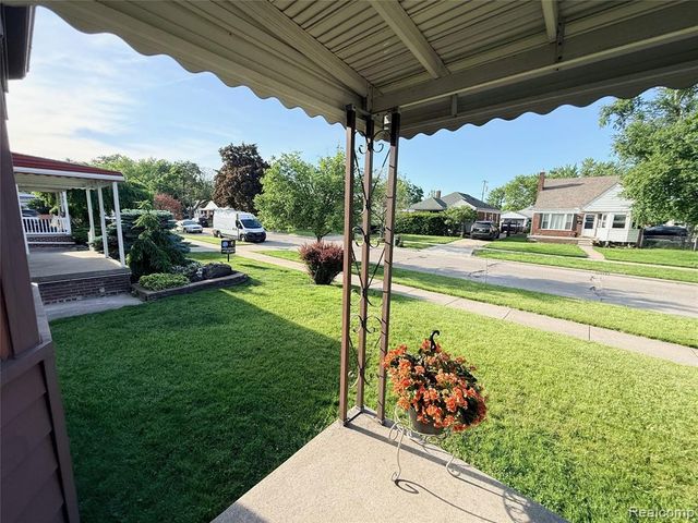 2203 White Avenue, Lincoln Park, MI 48146
