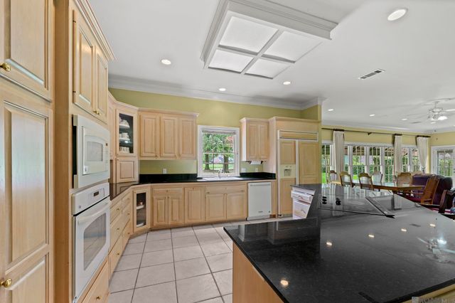 18110 N Mission Hills Ave, Baton Rouge, LA 70810