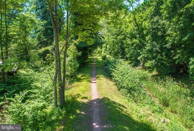 7 BRIDGE 5, Pipersville, PA 18947