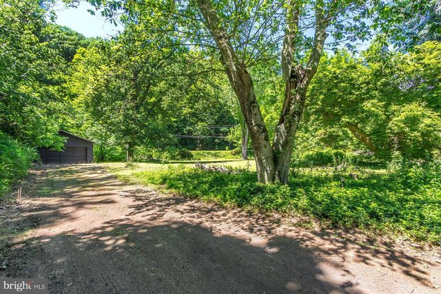 7 BRIDGE 5, Pipersville, PA 18947