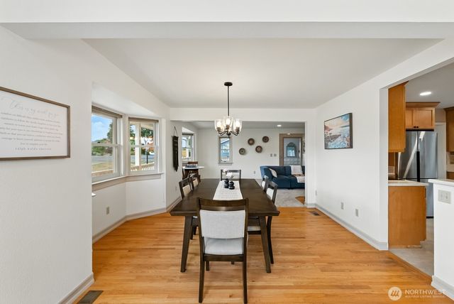 501 3rd Street, Steilacoom, WA 98388