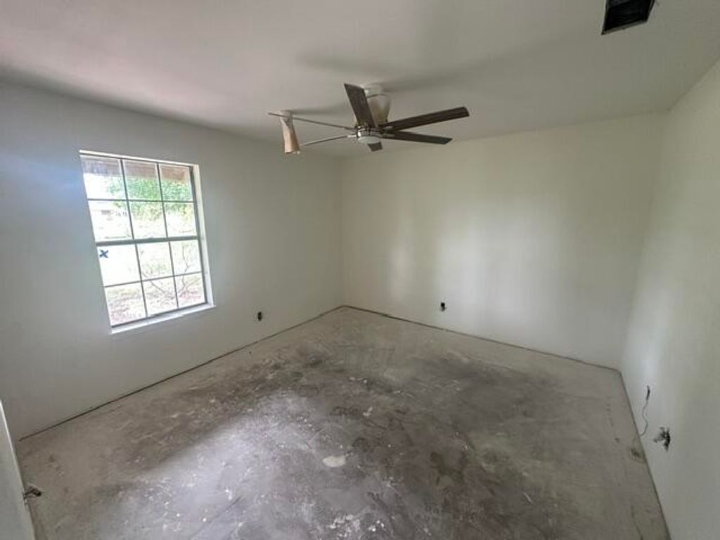 Image 15 of property listing at 5502 Meadow Drive, San Angelo, TX 76903