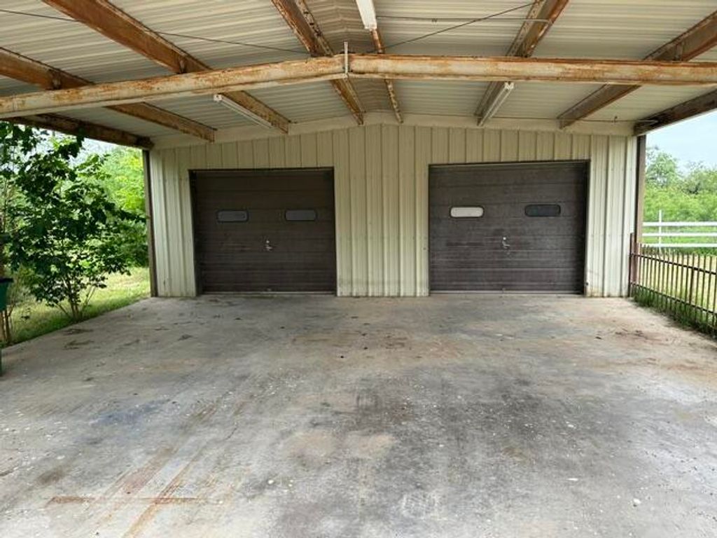 Image 23 of property listing at 5502 Meadow Drive, San Angelo, TX 76903