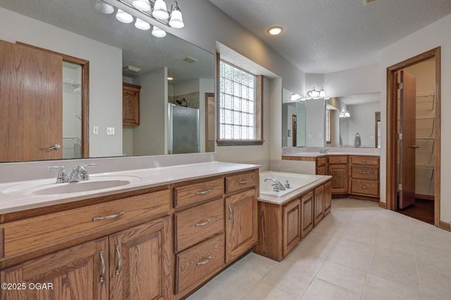 3224 N Chandler Street, Joplin, MO 64801