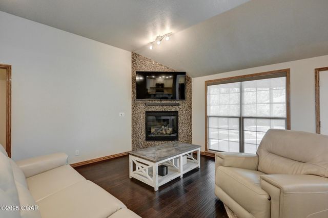 3224 N Chandler Street, Joplin, MO 64801