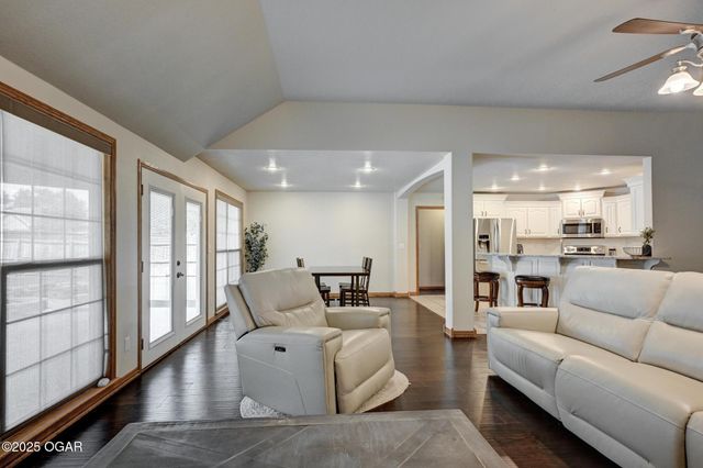 3224 N Chandler Street, Joplin, MO 64801