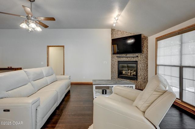 3224 N Chandler Street, Joplin, MO 64801