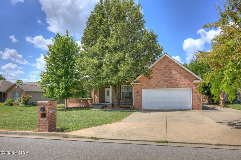3224 N Chandler Street, Joplin, MO 64801