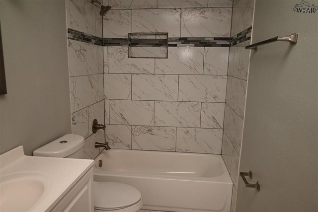 3016 THOMAS AVENUE, Wichita Falls, TX 76310