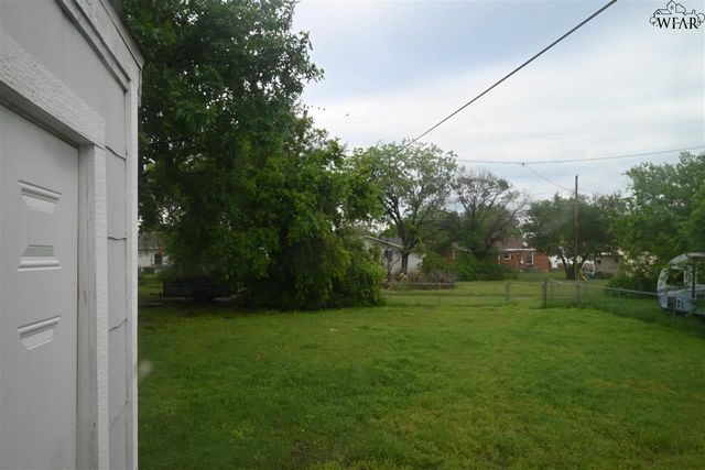 3016 THOMAS AVENUE, Wichita Falls, TX 76310