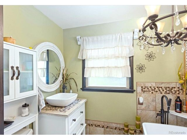 9825 US Highway 50, Howard, CO 81233