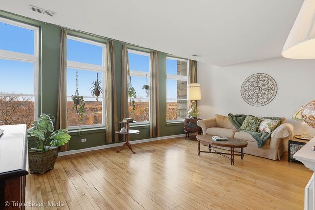 400 McCarthy Road 419, Lemont, IL 60439