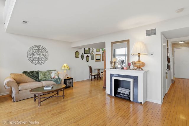 400 McCarthy Road 419, Lemont, IL 60439