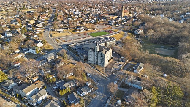 400 McCarthy Road 419, Lemont, IL 60439