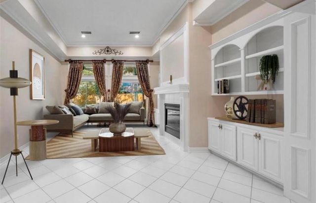 94 E Fairbranch Circle, The Woodlands, TX 77382