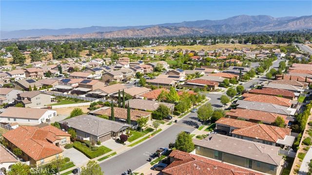 1300 Heritage, Calimesa, CA 92320