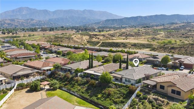 1300 Heritage, Calimesa, CA 92320